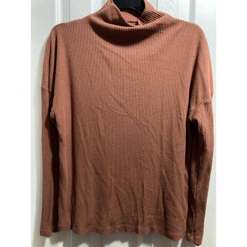 Medium A New Day Turtle Neck Sweater Dust Rose